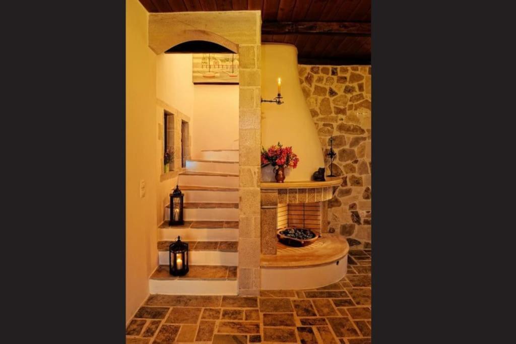 Вилла Stone House With Sea View Achlia Экстерьер фото