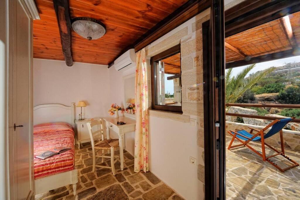 Вилла Stone House With Sea View Achlia Экстерьер фото